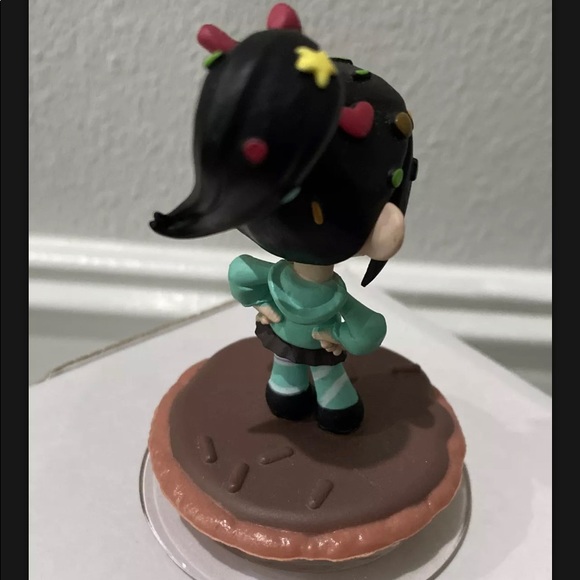 DISNEY INFINITY Lot 2 Figures: Wreck it Ralph and Vanellope - Picture 5 of 5